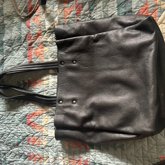 Black Leather Tote Bag - Picture 1 of 2